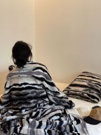 Tie-dyed Zebra Stripes Single Nap Blanket (Option: Black-100x150cm)